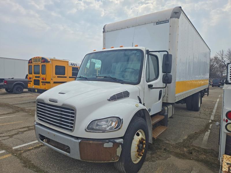 2015 Freightliner Business Class M2 BOX Truck