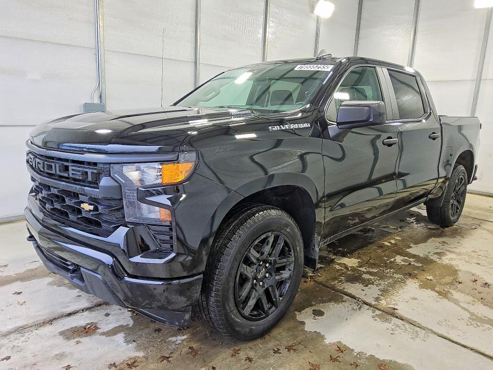 2025 Chevrolet Silverado C1500 Custom