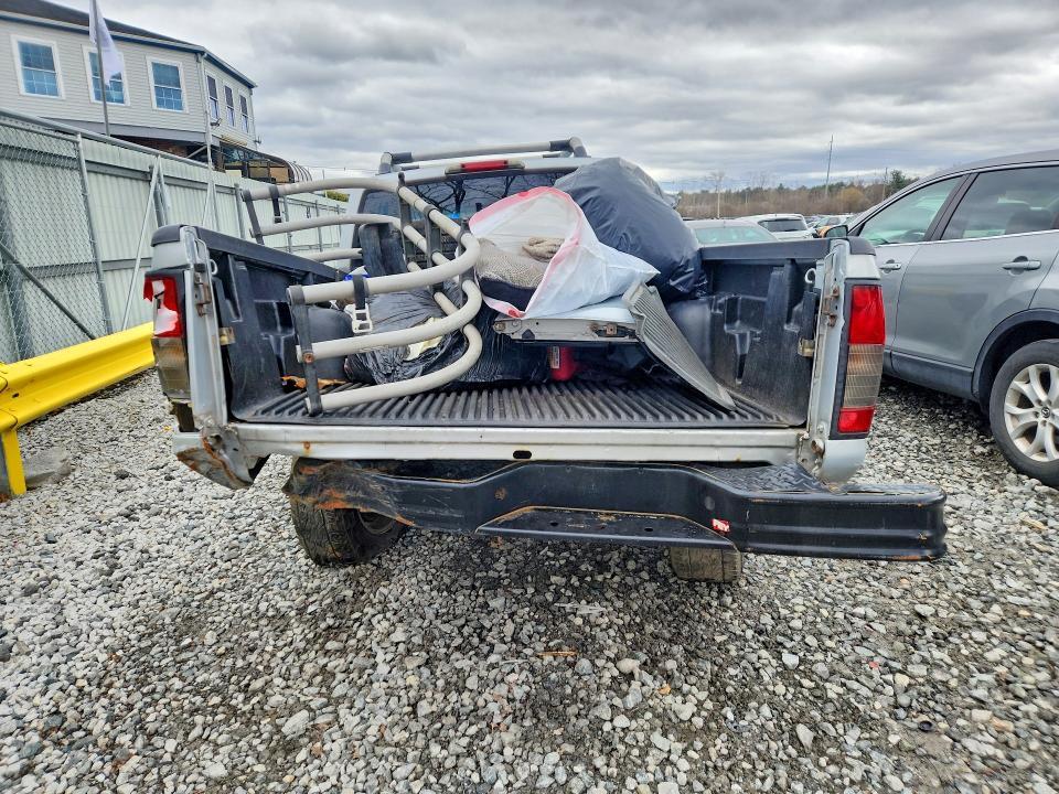 2002 Nissan Frontier SVE-V6