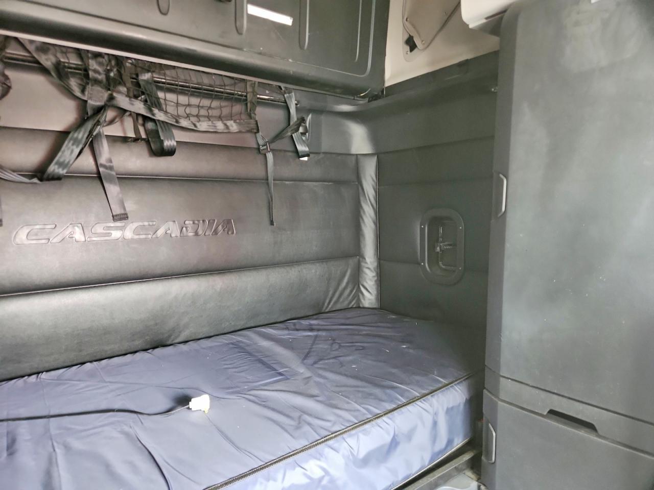 2023 Freigliner 2023 Freightliner Cascadia 126 Semi Truck