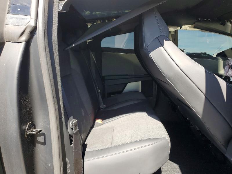 2025 Tesla Cybertruck