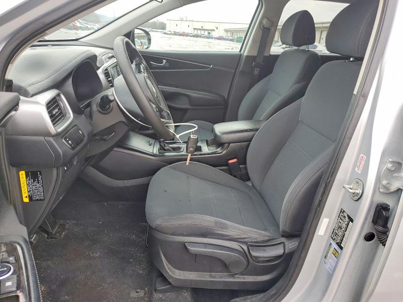 2018 KIA Sorento lx V6