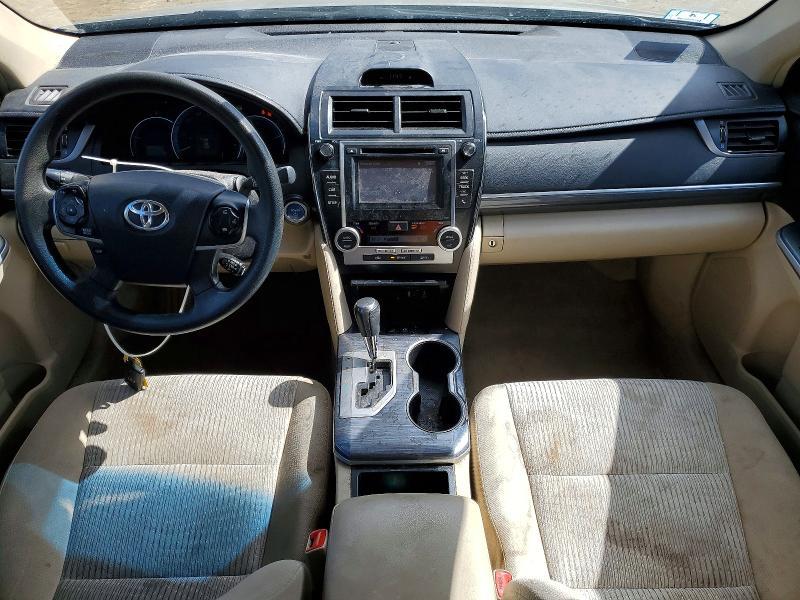 2014 Toyota Camry Hybrid le