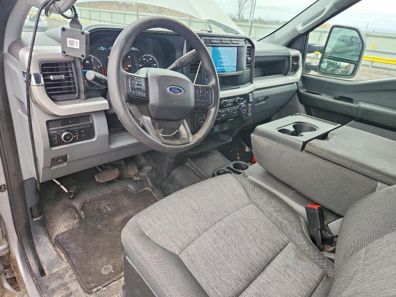 2023 Ford F350 Super Duty Truck Cab AND Chassis