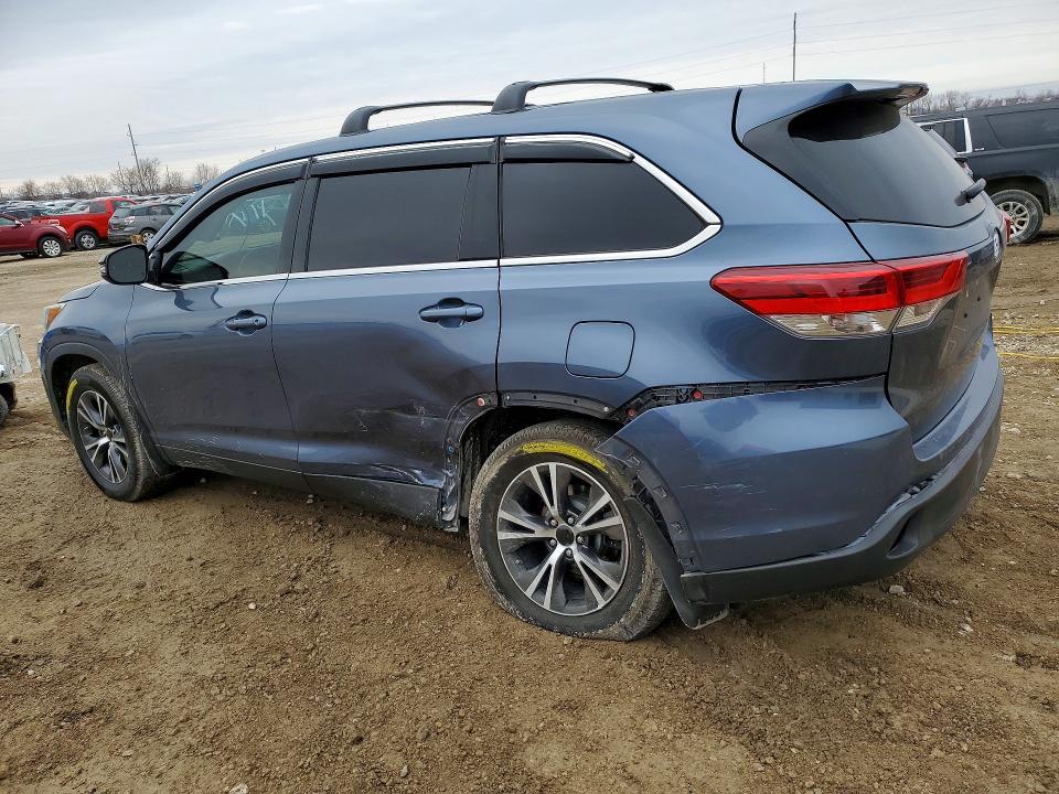 2019 Toyota Highlander le