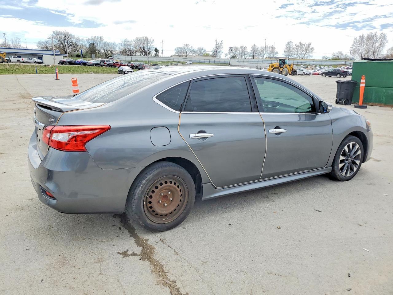 2016 Nissan Sentra sr