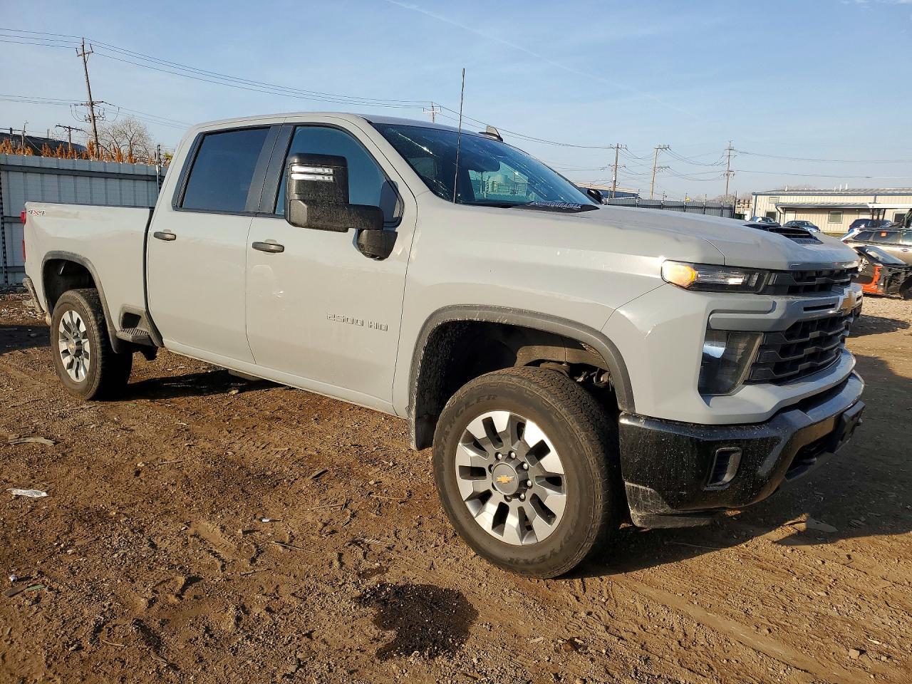 2024 Chevrolet Silverado K2500 Custom