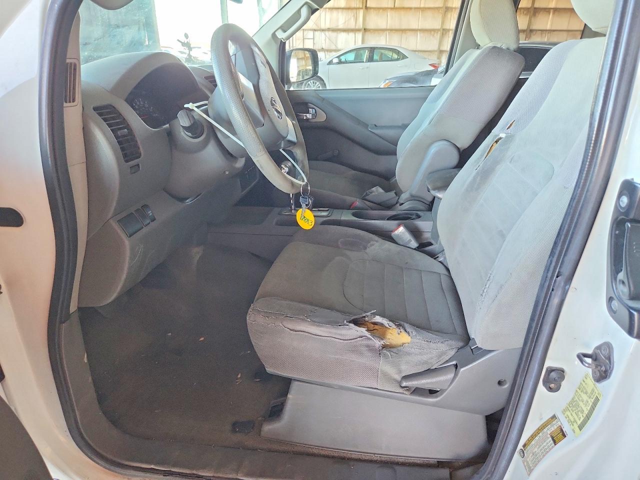 2013 Nissan Frontier S