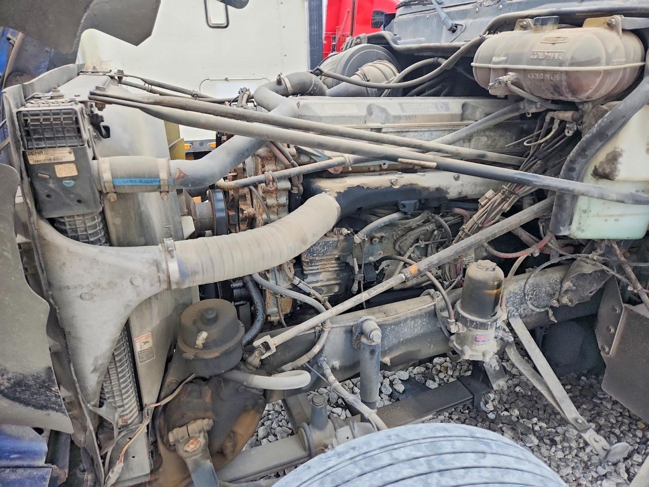 2020 Freightliner Coronado Semi Truck