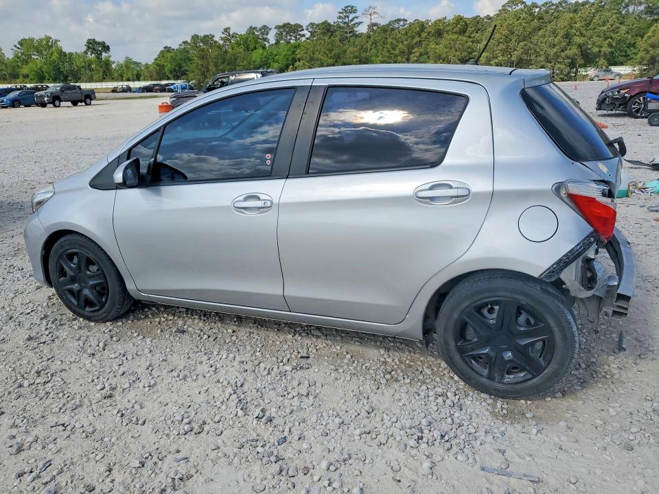 2013 Toyota Yaris 5-door le