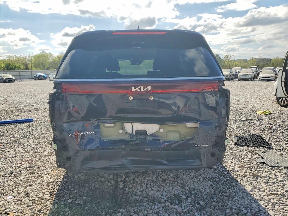 2022 KIA Carnival lx
