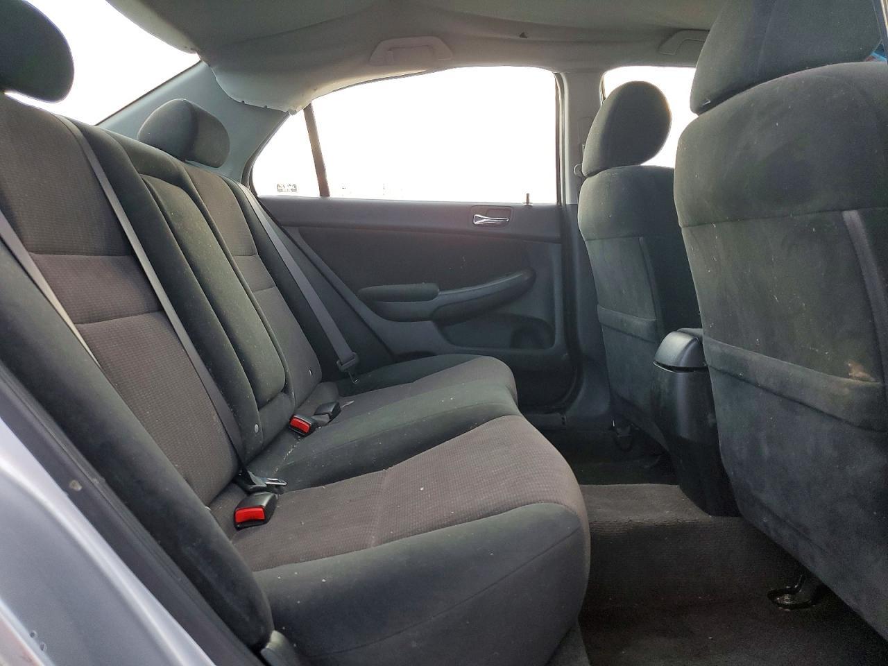 2004 Honda Accord lx