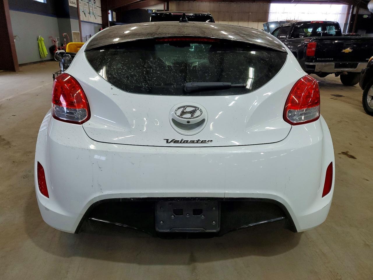 2016 Hyundai Veloster Base