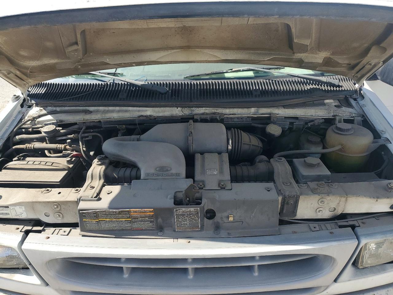 2000 Ford E250 Delivery Van