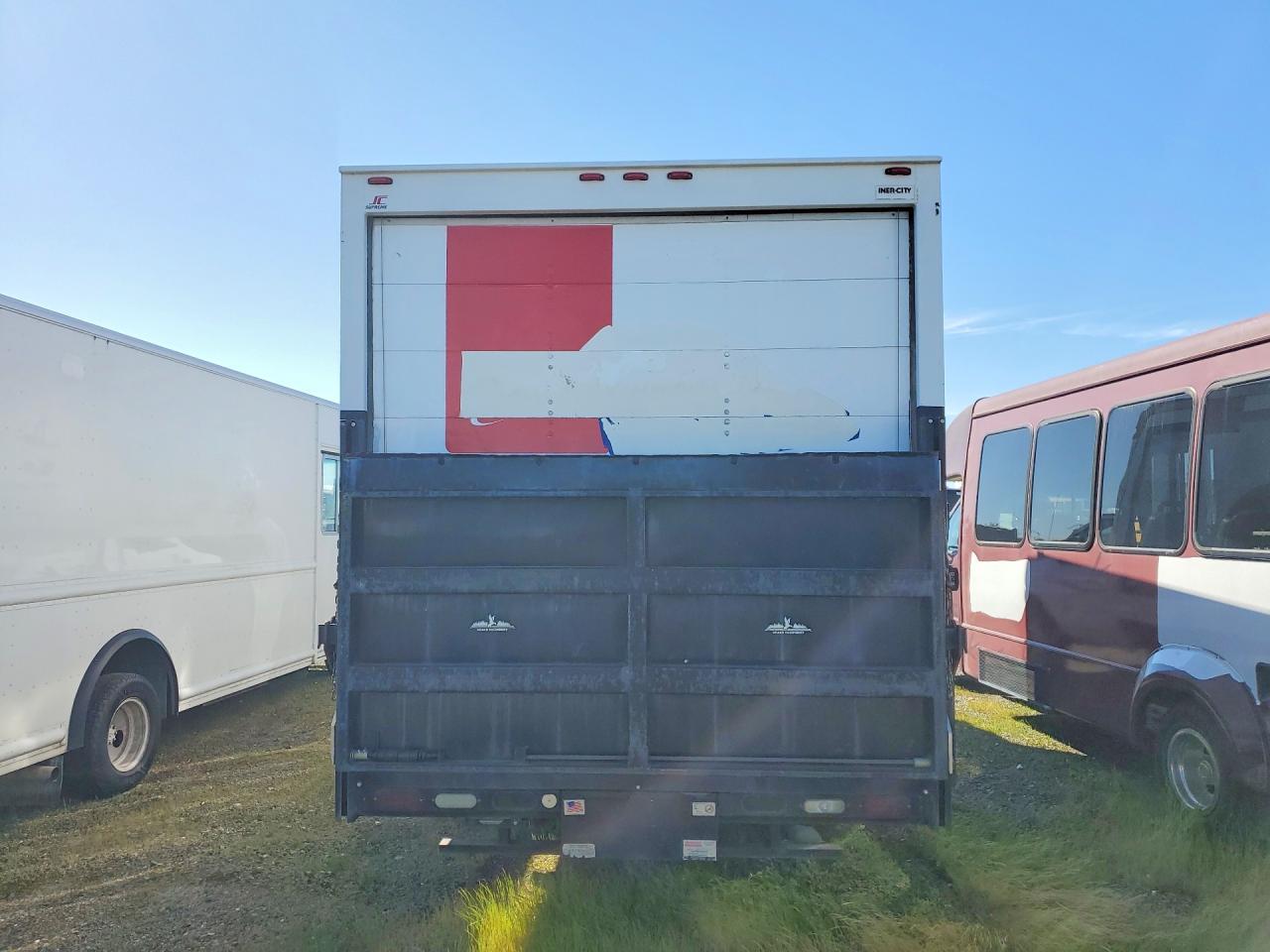 2014 Ford E450 BOX Truck