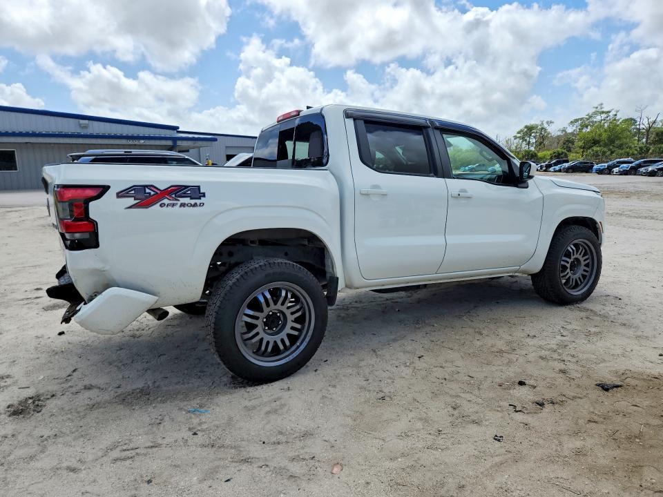 2024 Nissan Frontier sv