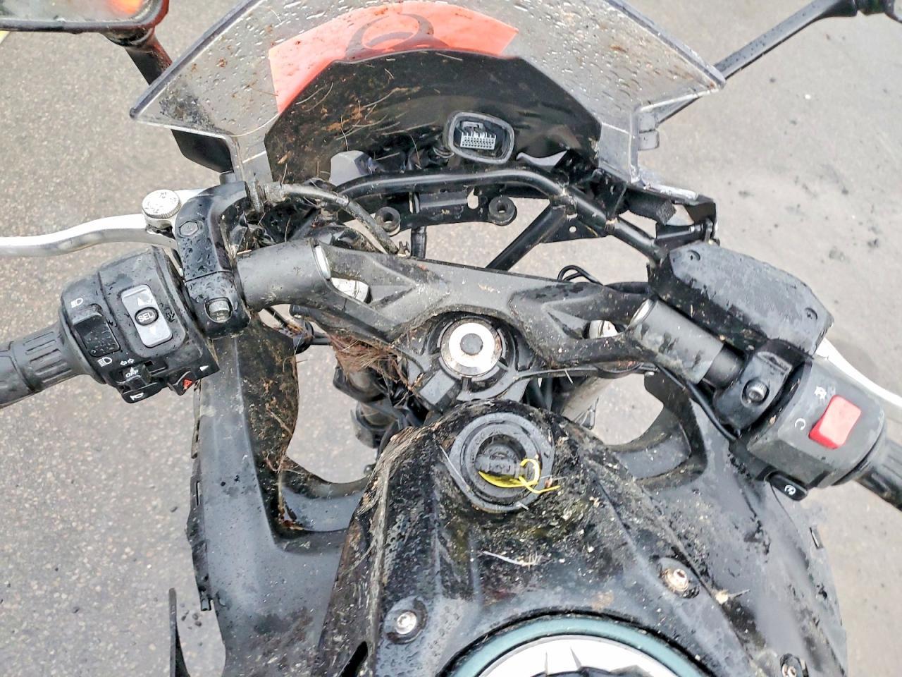 2025 Kawasaki EX650 P