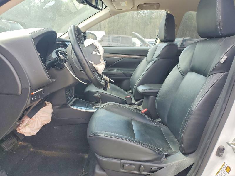 2020 Mitsubishi Outlander se