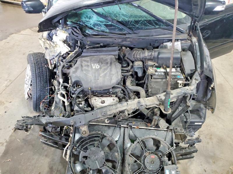 2011 KIA Sedona lx