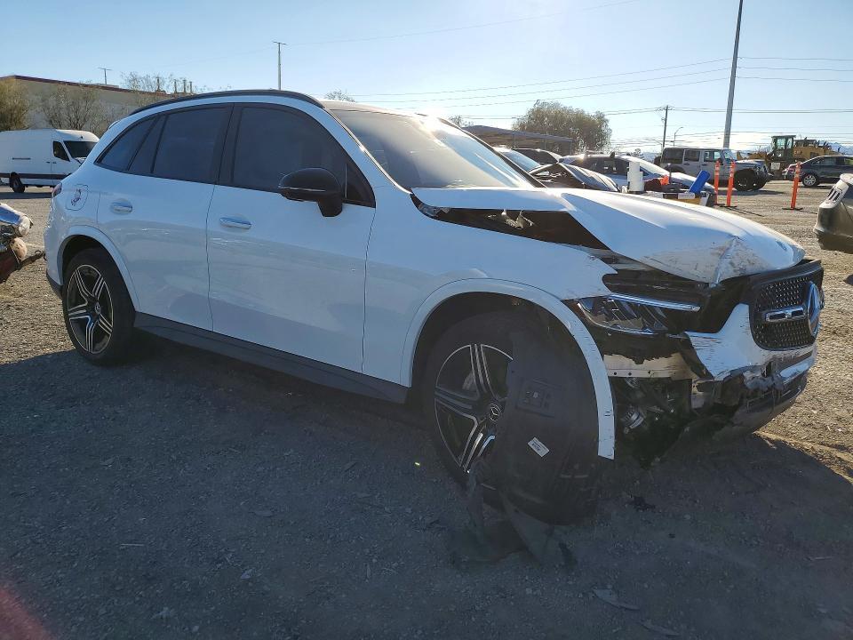 2023 Mercedes-Benz Glc 300