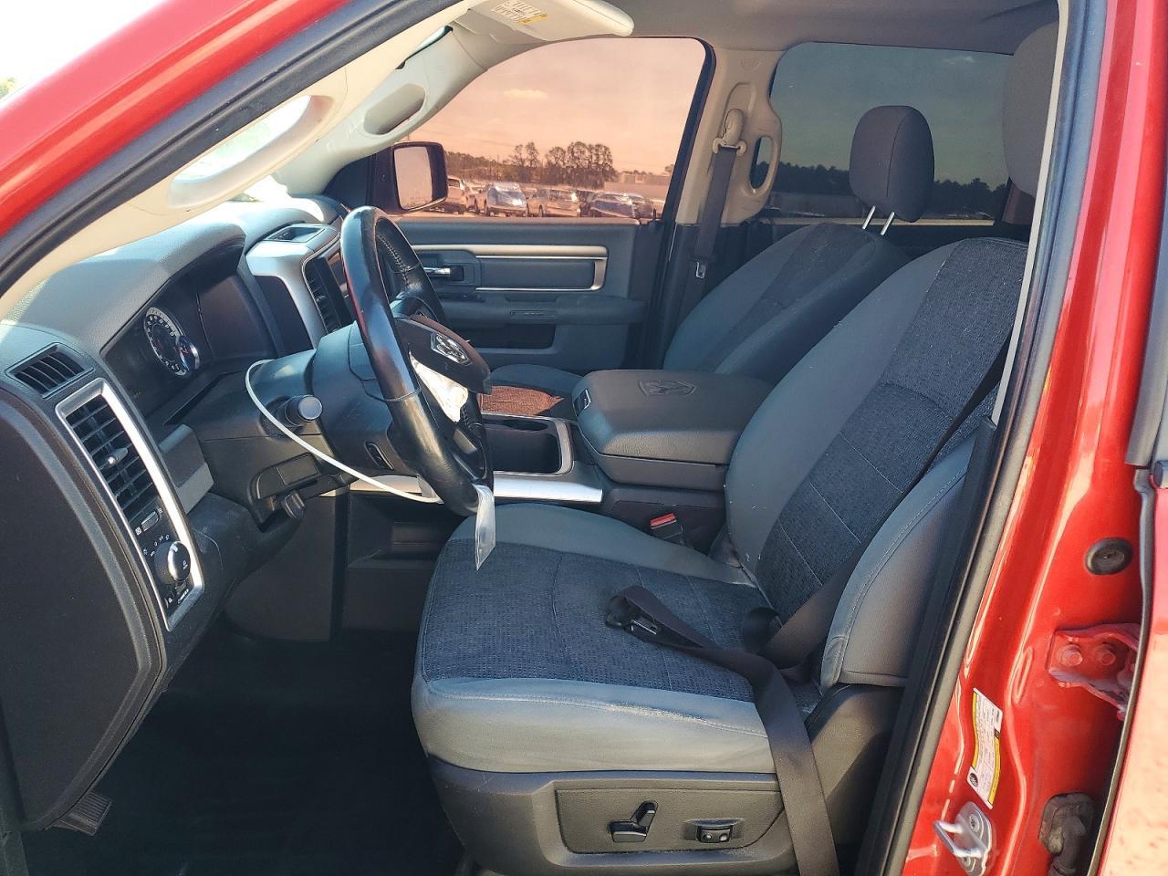 2018 Dodge RAM 1500 SLT
