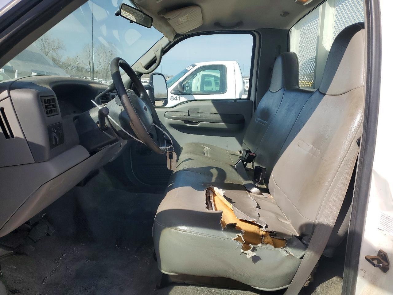 2002 Ford F350 Super Duty Flatbed Truck