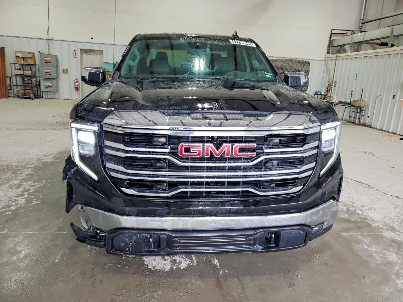 2025 GMC Sierra K1500 SLT