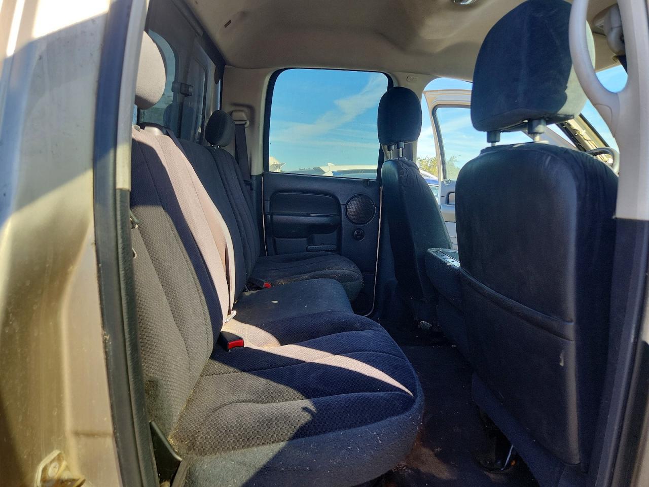 2004 Dodge RAM 2500 ST