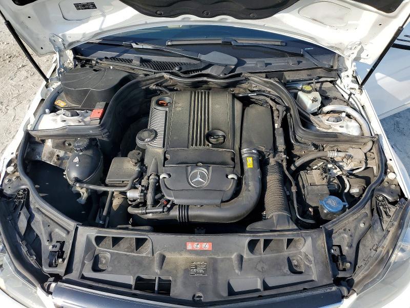 2014 Mercedes-Benz 22R 250