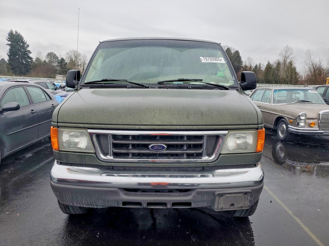2005 Ford Econoline E350 Super Duty Wagon