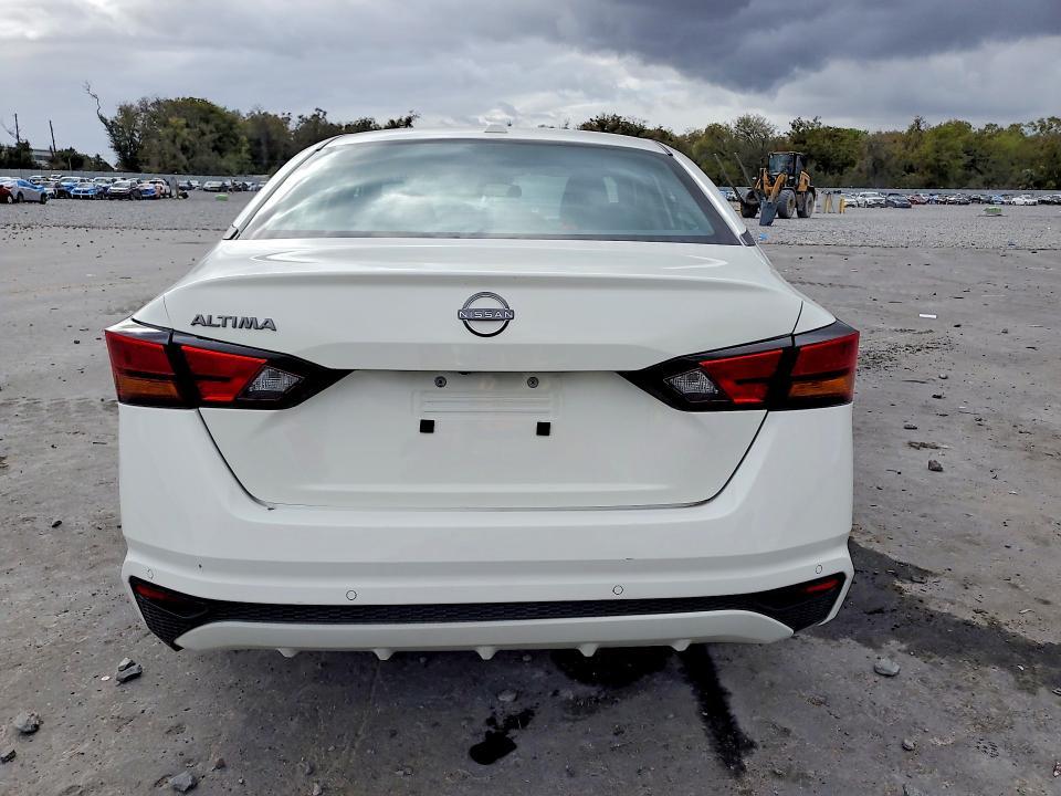2025 Nissan Altima 2.5 sv