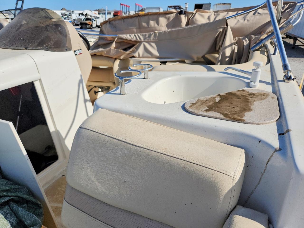 2007 Nautica 20FT Boat