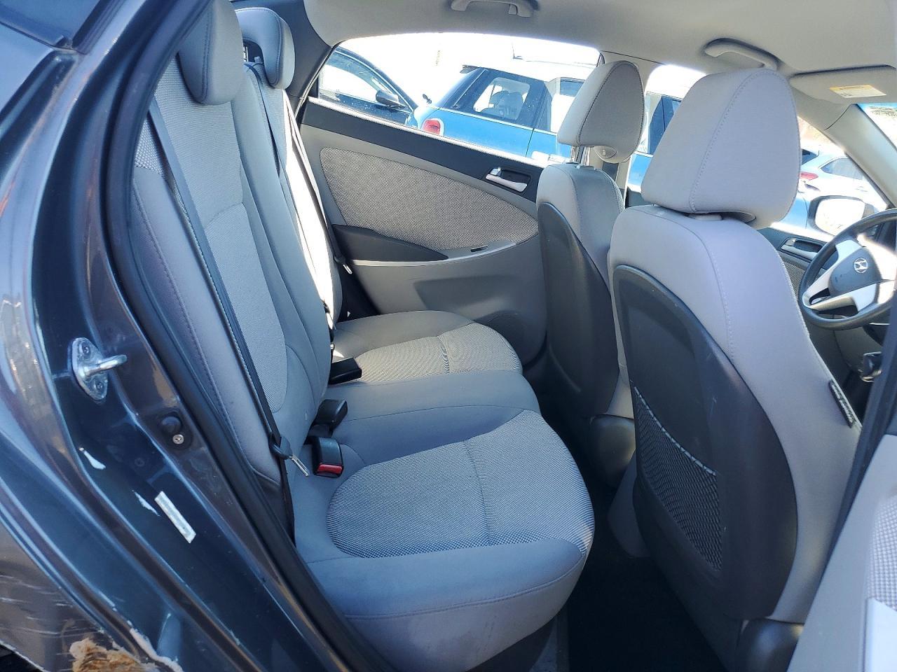 2012 Hyundai Accent gls