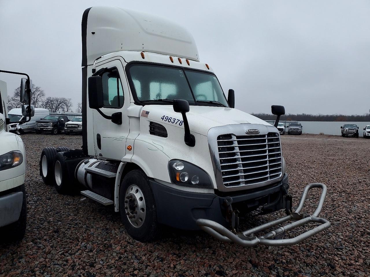 2016 Freightliner Cascadia 125 Semi Truck