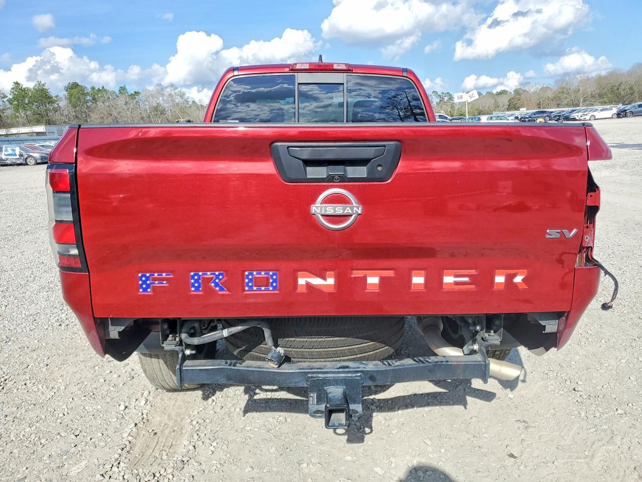 2022 Nissan Frontier SV