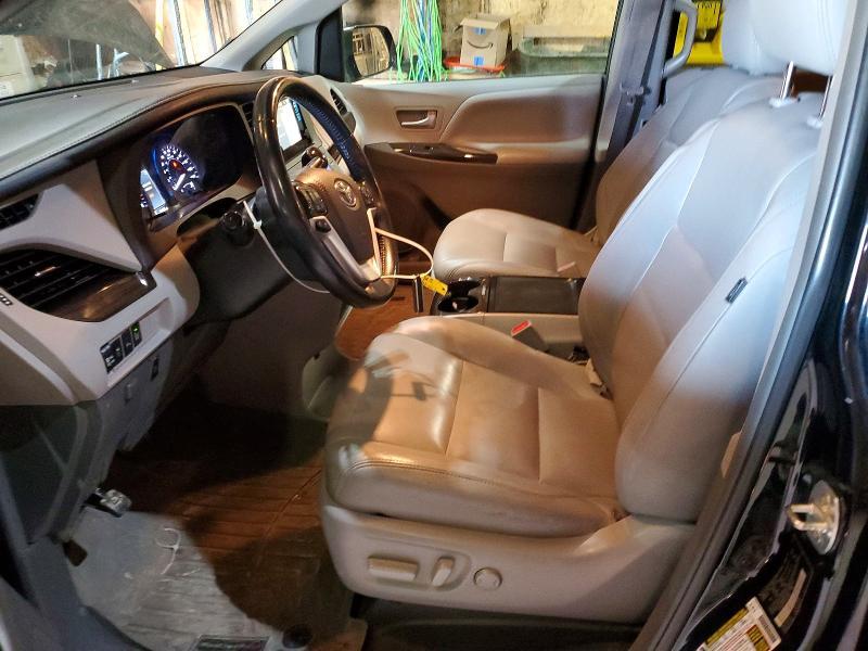 2017 Toyota Sienna xle 7-passenger