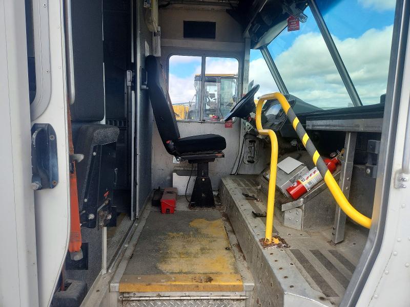 2015 Ford F59 Delivery Truck