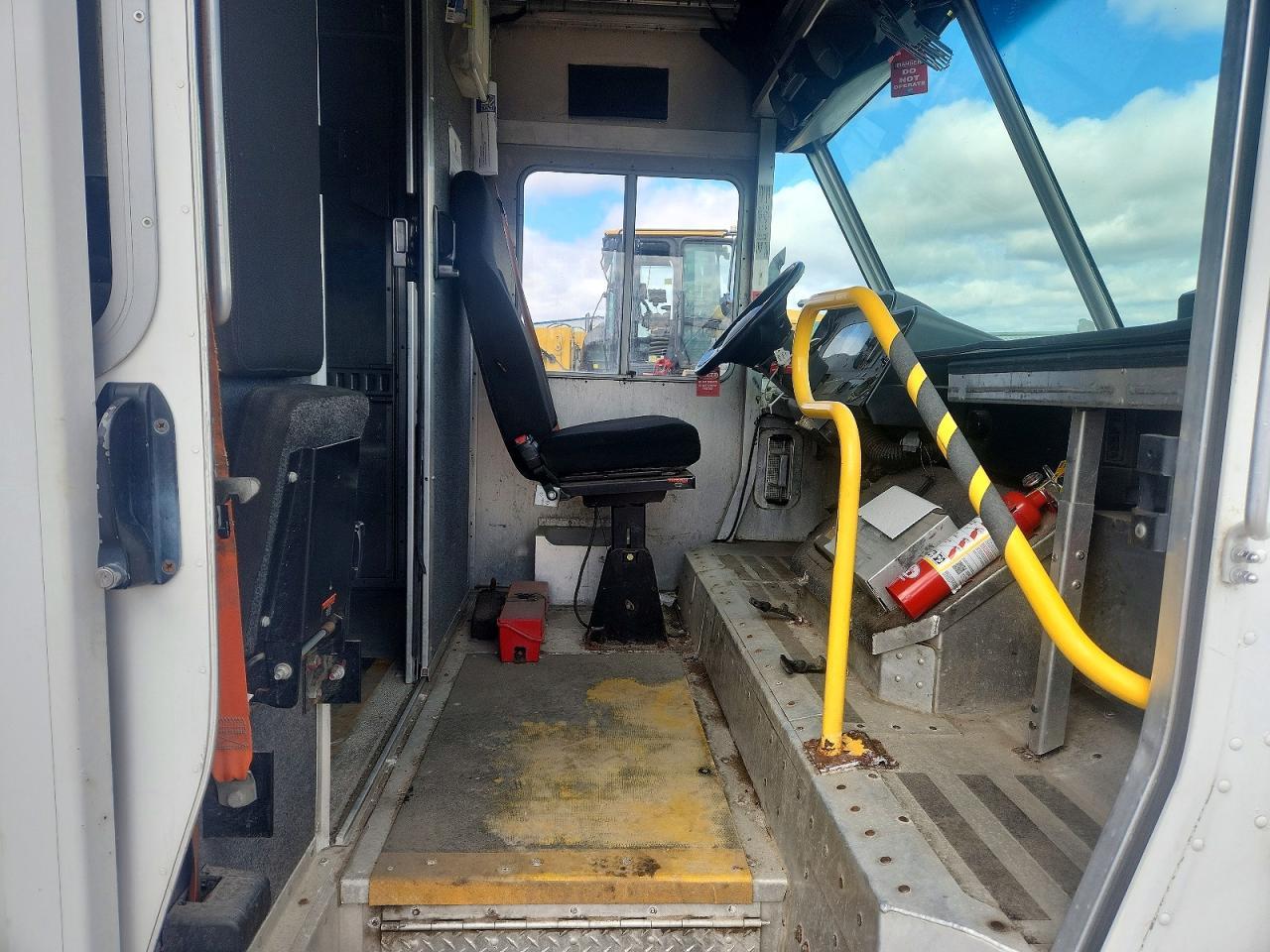 2015 Ford F59 Delivery Truck