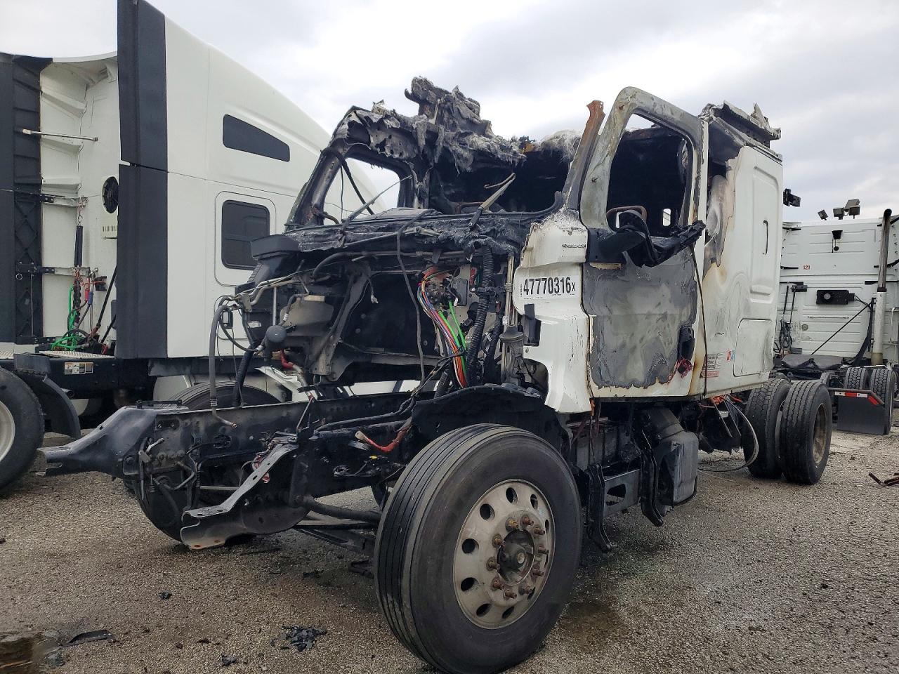 2022 Freigliner 2022 Freightliner Cascadia 126 Semi Truck