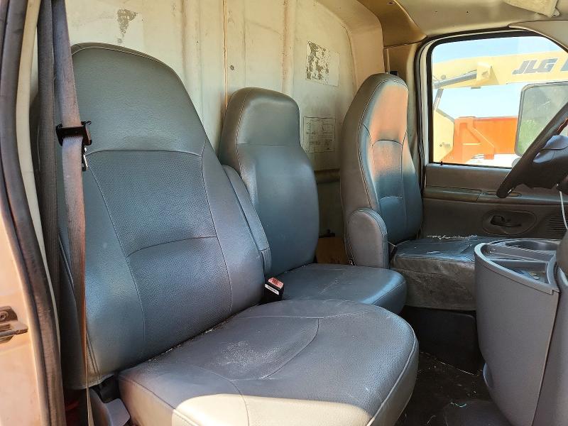 2006 Ford E450 BOX Truck