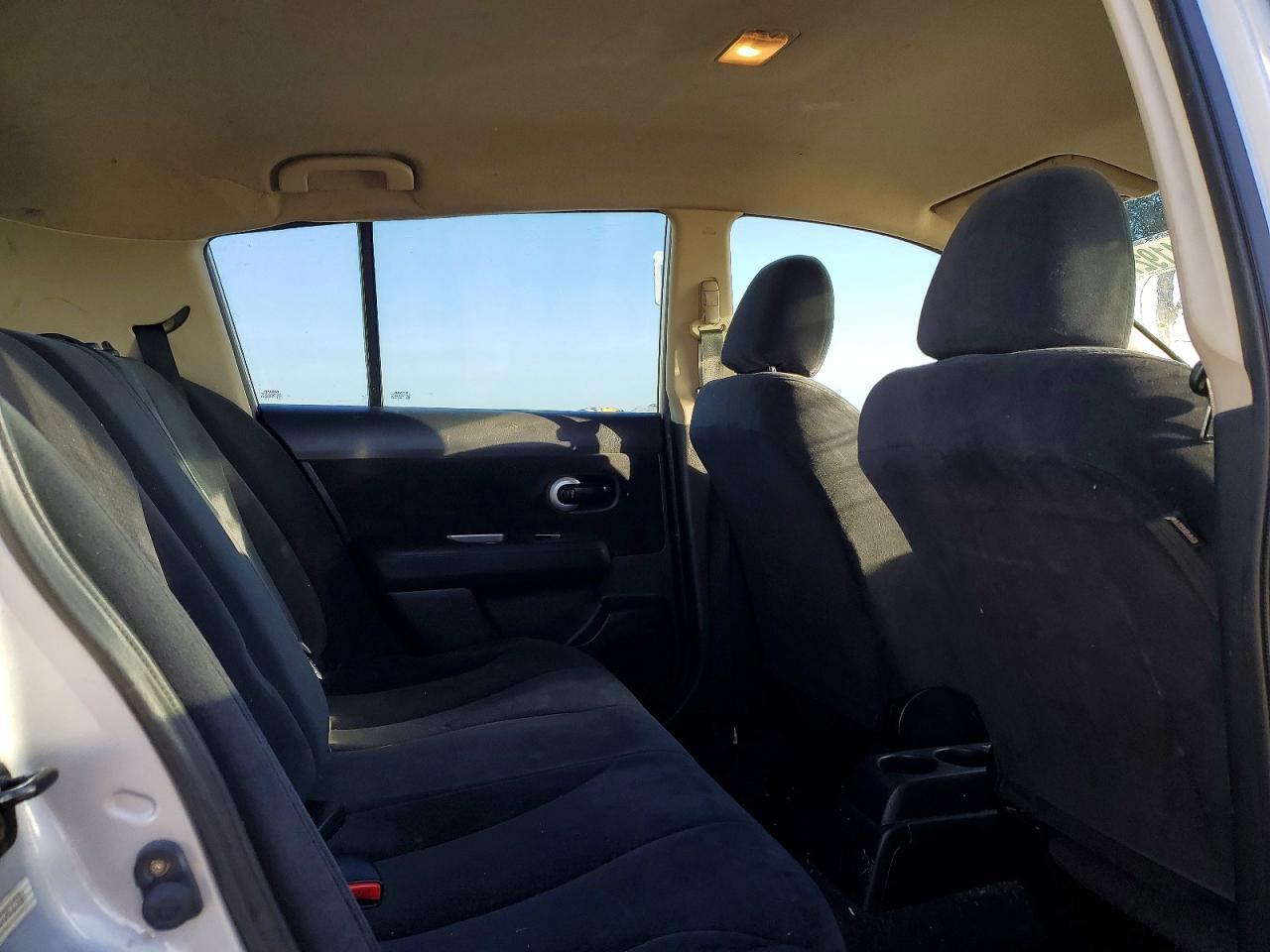 2012 Nissan Versa 1.8 s
