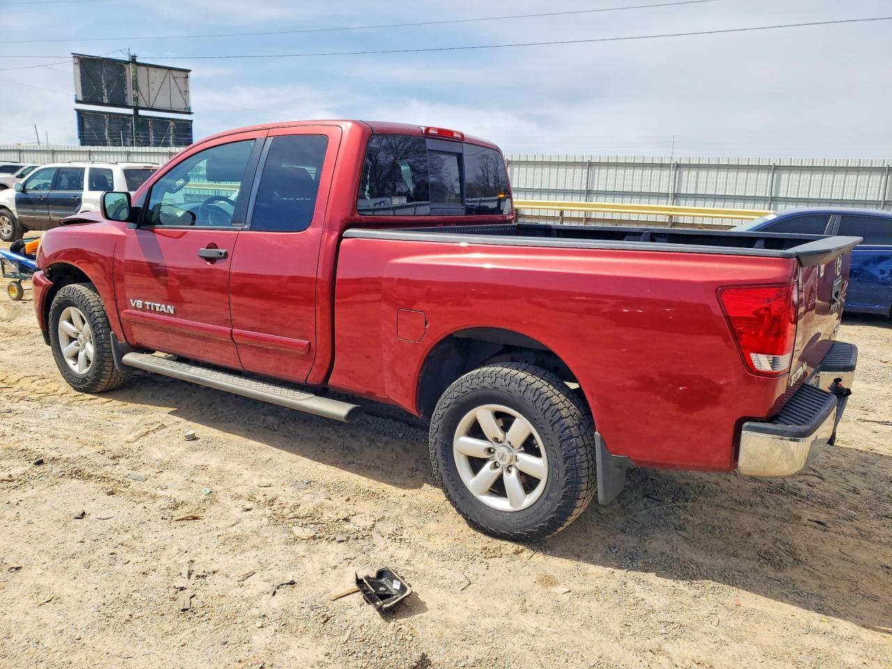 2013 Nissan Titan SV