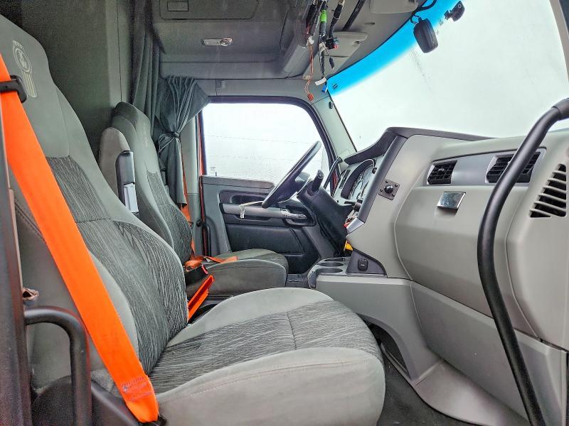 2020 Kenworth T680 Semi Truck