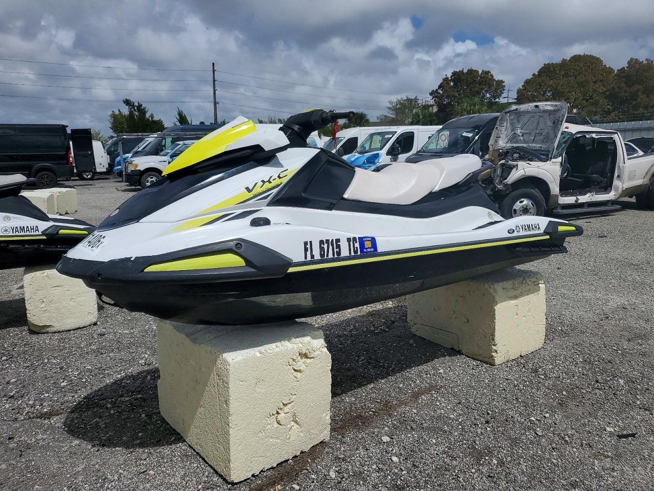 2022 YAM Yamaha VX