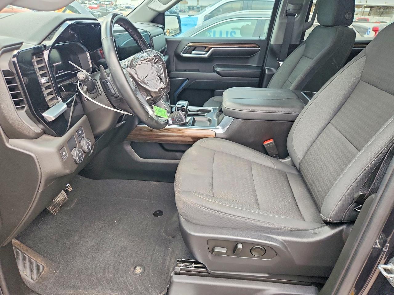 2023 Chevrolet Silverado C1500 LT