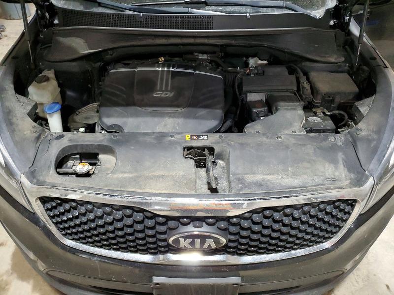 2016 KIA Sorento lx V6