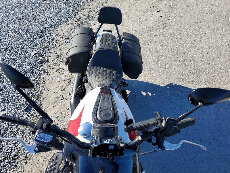 2025 Indian Motorcycle Co. 101 Scout