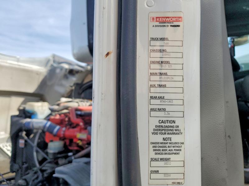 2017 Kenworth T680 Semi Truck