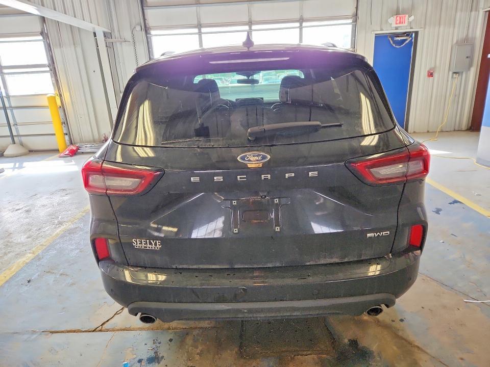2024 Ford Escape st Line