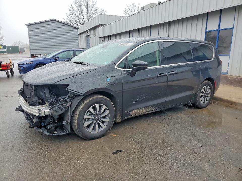 2022 Chrysler Pacifica Hybrid Touring l